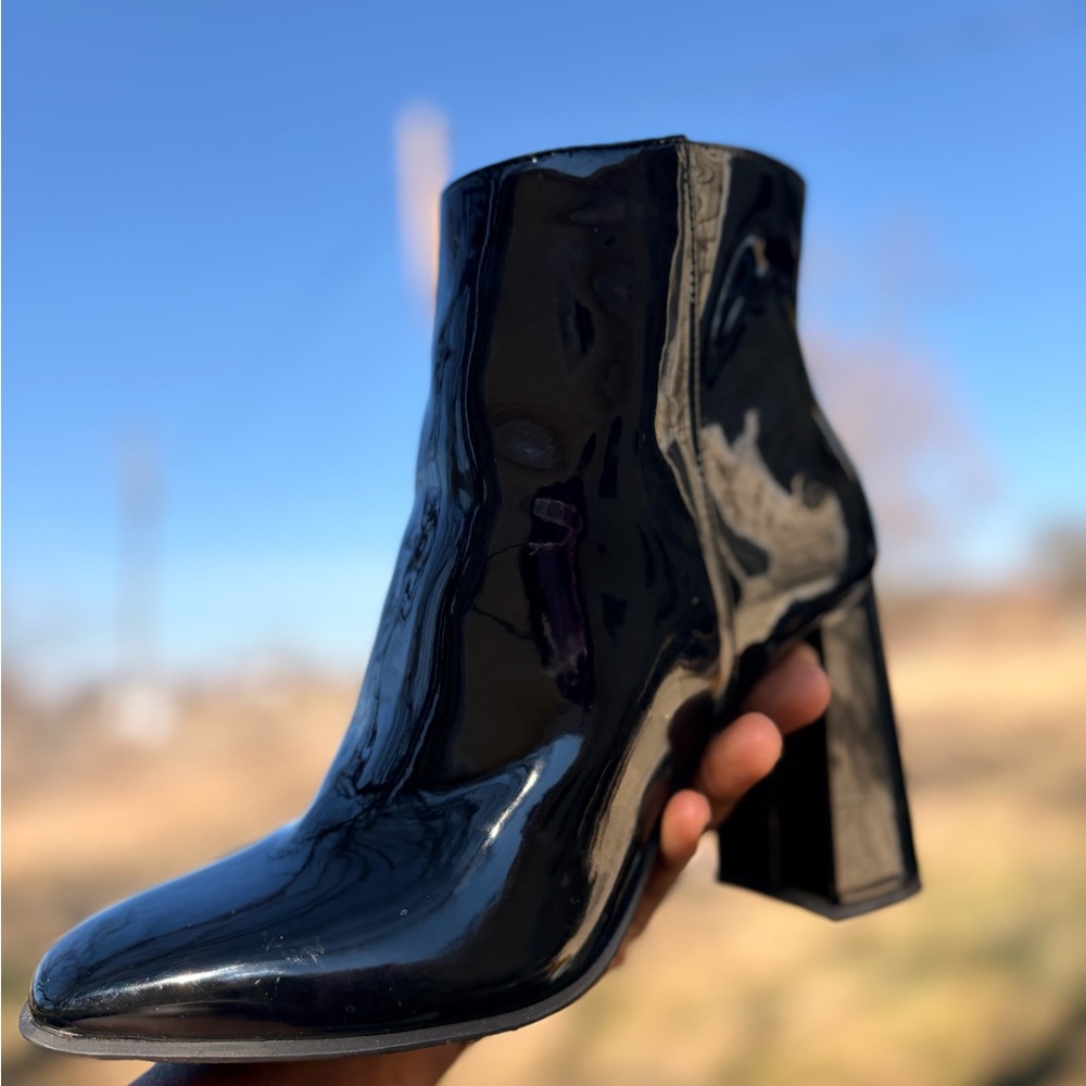 Jennifer Lopez Shiny Black Ankle Booties